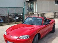 Usata Mazda MX5 110 CV (80 kW) 2001 Rosso Cabrio