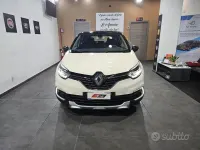 Usata Renault Captur Intens 90 CV (66 kW) 2018 Beige SUV