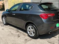 Usata Alfa Romeo Giulietta 105 CV (77 kW) 2011 Grigio Berlina