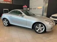 Usata Mercedes SLK350 272 CV (200 kW) 2004 Grigio Cabrio