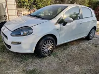 Usata Fiat Grande Punto 75 CV (55 kW) 2012 Bianco Utilitaria