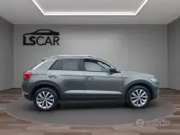 Usata VW T-Roc Style 110 CV (80 kW) 2020 Grigio SUV