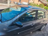 Usata Renault Clio II 58 CV (42 kW) 2011 Blu Berlina