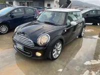 Usata Mini Cooper Coupé 112 CV (82 kW) 2010 Nero Coupé