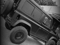 Usata Land Rover Defender S 122 CV (89 kW) 2002 Nero Station wagon