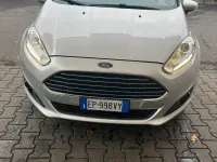 Usata Ford Fiesta Titanium 80 CV (58 kW) 2013 Grigio Utilitaria