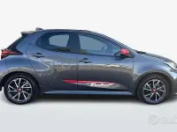 Usata Toyota Yaris Hybrid Style 92 CV (67 kW) 2022 Grigio Berlina