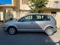 Usata VW Polo Trendline 75 CV (55 kW) 2004 Grigio Berlina