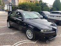 Usata Alfa Romeo 147 Distinctive 120 CV (88 kW) 2007 Nero Utilitaria