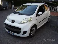 Käytetty Peugeot 107 68 HP (50 kW) 2010 Valkoinen Viistoperä