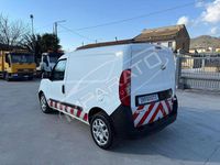 Usata Fiat Doblò 120 CV (88 kW) 2019 Bianco Monovolume