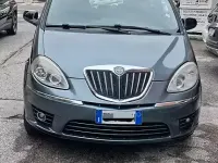 Usata Lancia Musa 95 CV (69 kW) 2012 Grigio Monovolume