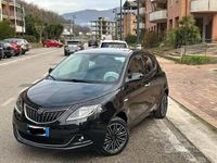 Usata Lancia Ypsilon Gold 69 CV (50 kW) 2021 Nero Utilitaria