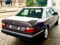 Usata Mercedes E200 122 CV (89 kW) 1992 Berlina