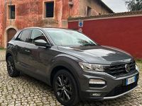 Usata VW T-Roc Business 116 CV (85 kW) 2019 Grigio SUV