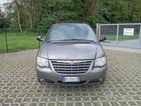 Usata Chrysler Voyager 143 CV (105 kW) 2007 Grigio Monovolume