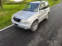 Usata Suzuki Grand Vitara 94 CV (69 kW) 2001 Grigio Station wagon