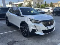 Usata Peugeot 2008 Allure 131 CV (96 kW) 2023 Bianco SUV