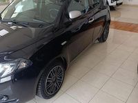 Usata Lancia Ypsilon Gold 69 CV (50 kW) 2021 Utilitaria