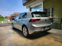 Usata VW Golf VIII Life 116 CV (85 kW) 2025 Argento Berlina