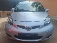 Usata Toyota Aygo Connect Style 68 CV (50 kW) 2011 Argento Utilitaria