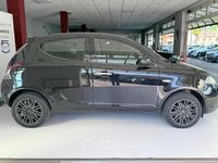 Usata Lancia Ypsilon Silver 69 CV (50 kW) 2021 Nero Utilitaria
