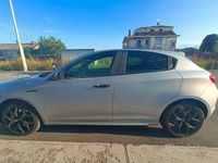 Usata Alfa Romeo Giulietta Veloce 170 CV (125 kW) 2019 Grigio Utilitaria