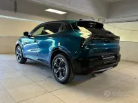 Nuova Alfa Romeo Junior Ti 145 CV (106 kW) 2026 Blu SUV