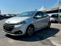 Usata Peugeot 208 68 CV (50 kW) 2018 Grigio Utilitaria