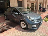 Usata Kia Rio Active 75 CV (55 kW) 2016 Grigio Utilitaria