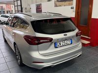 Usata Ford Focus ST-Line 155 CV (114 kW) 2023 Argento Station wagon