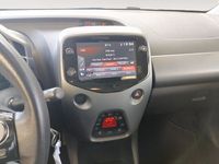 usata Toyota Aygo 1.0 VVT-i 72 CV 5 porte x-play MMT del 2021 usata a Brivio