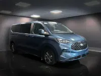 Usata Ford Tourneo Custom Titanium 136 CV (100 kW) 2024 Blu/azzurro(met.) Furgone
