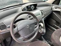 Usata Lancia Ypsilon 75 CV (55 kW) 2008 Marrone Utilitaria