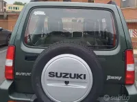 Usata Suzuki Jimny 85 CV (62 kW) 2015 Verde SUV