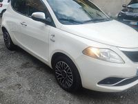 Usata Lancia Ypsilon S 95 CV (69 kW) 2017 Bianco Utilitaria