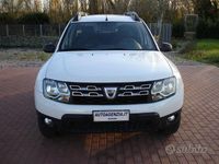 Usata Dacia Duster Lauréate 110 CV (80 kW) 2013 Bianco SUV
