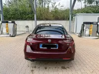 Usata Alfa Romeo Giulia 150 CV (110 kW) 2018 Rosso Berlina