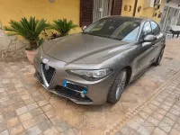 Usata Alfa Romeo Giulia 180 CV (132 kW) 2017 Grigio Berlina