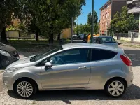 Usata Ford Fiesta Titanium 82 CV (60 kW) 2009 Grigio Berlina