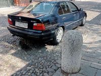 Usata BMW 316 102 CV (75 kW) 1998 Blu Berlina