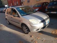 Usata Ford Fiesta 68 CV (50 kW) 2004 Utilitaria