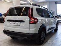 Usata Dacia Jogger Essentiel 101 CV (74 kW) 2024 Bianco Monovolume