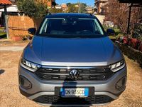 Usata VW T-Roc Life 150 CV (110 kW) 2023 Grigio SUV