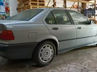 Usata BMW 318 115 CV (84 kW) 1995 Grigio Berlina