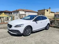Usata Volvo V40 CC Momentum 150 CV (110 kW) 2016 Bianco Station wagon