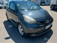 Usata Toyota Aygo Sol 68 CV (50 kW) 2007 Nero Utilitaria