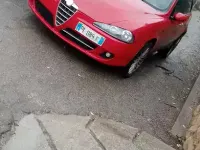Usata Alfa Romeo 147 120 CV (88 kW) 2007 Rosso Utilitaria