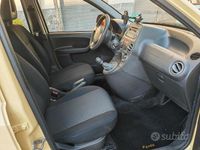 Usata Fiat Panda 77 CV (56 kW) 2012 Giallo Utilitaria