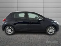 Usata Peugeot 208 Allure 83 CV (61 kW) 2019 Bluazzurro Utilitaria